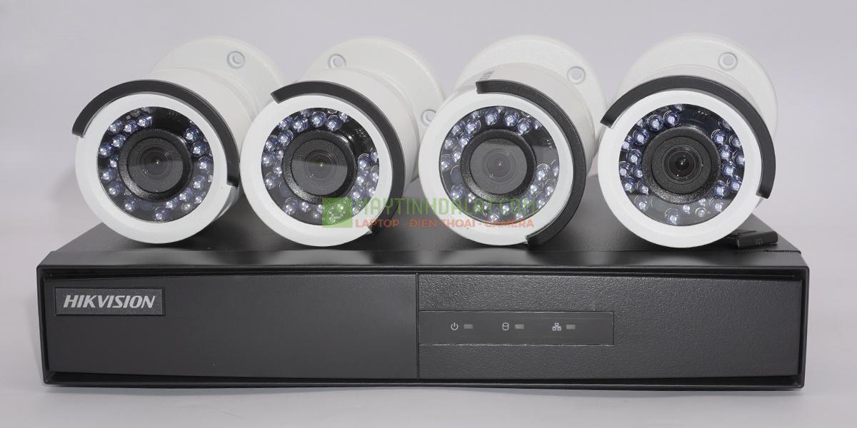 Trọn bộ 4 Camera 2MP DS-2CE16D0T-IR(C) + Đầu ghi hình HIKVISION, có sẵn phụ kiện, cắm điện là chạy