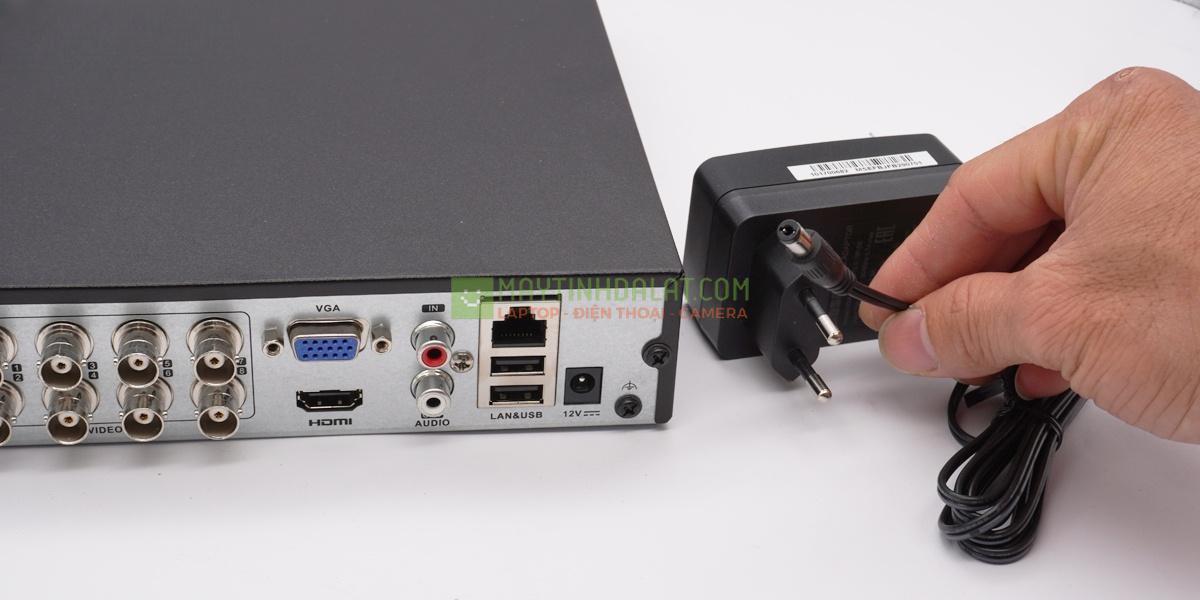 Trọn bộ 4 Camera 2MP DS-2CE16D0T-IR(C) + Đầu ghi hình HIKVISION, có sẵn phụ kiện, cắm điện là chạy