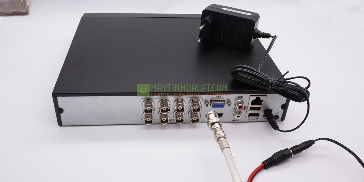 Trọn bộ 4 Camera 2MP DS-2CE16D0T-IR(C) + Đầu ghi hình HIKVISION, có sẵn phụ kiện, cắm điện là chạy