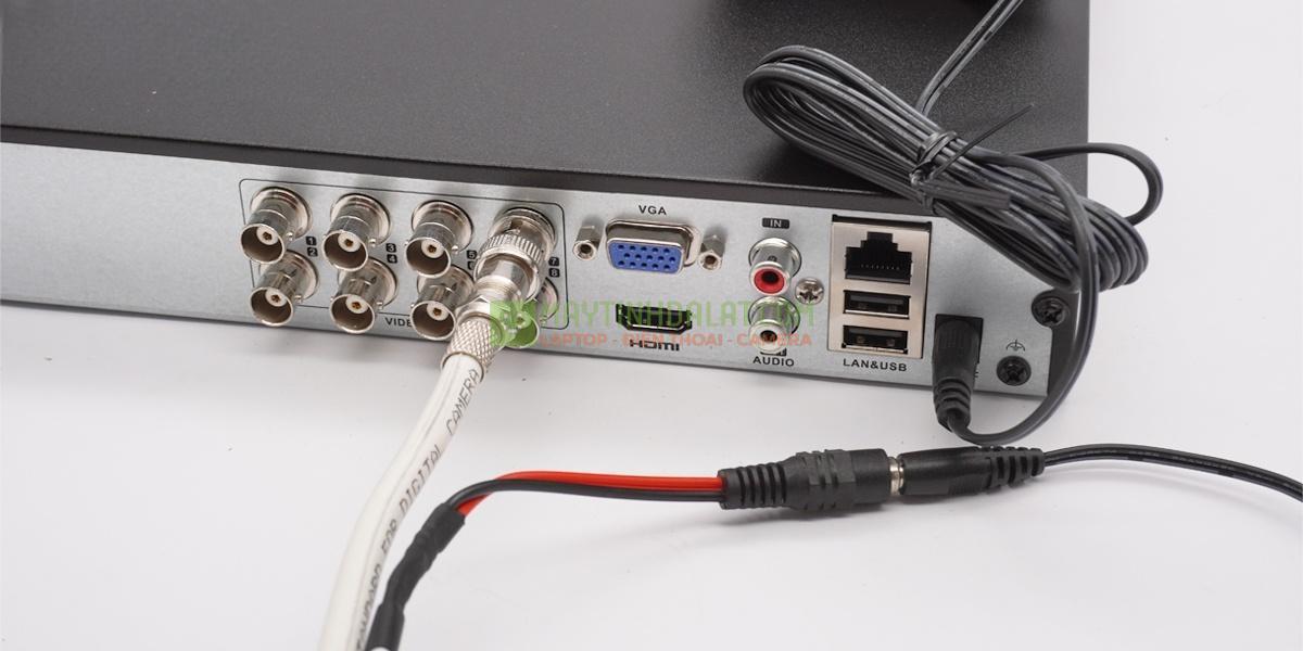Trọn bộ 4 Camera 2MP DS-2CE16D0T-IR(C) + Đầu ghi hình HIKVISION, có sẵn phụ kiện, cắm điện là chạy