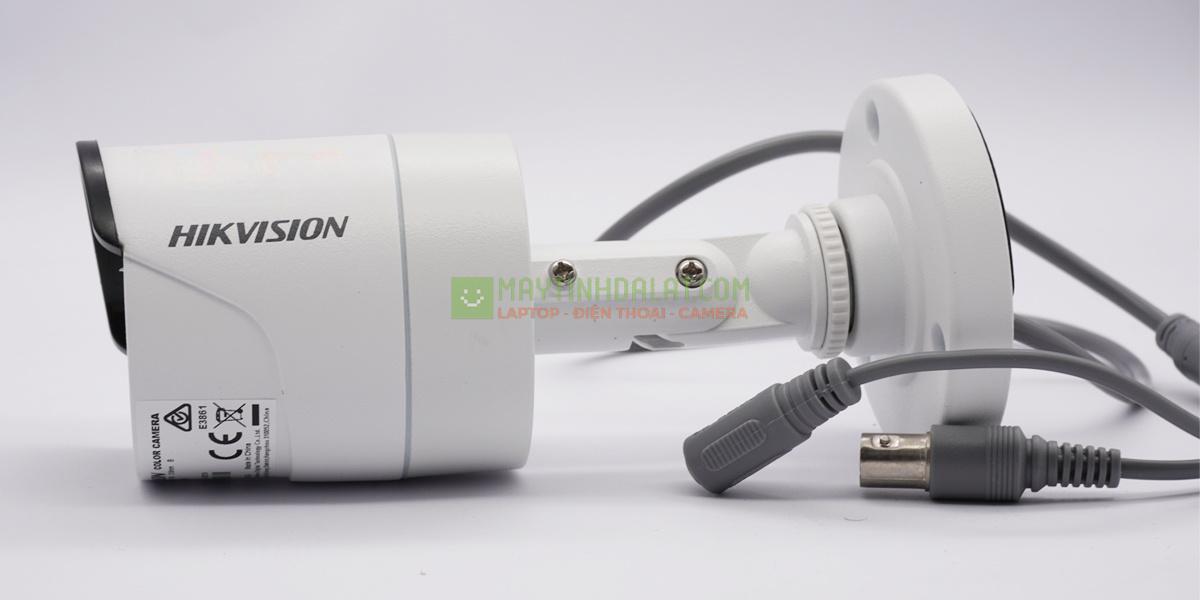 Trọn bộ 4 Camera 2MP DS-2CE16D0T-IR(C) + Đầu ghi hình HIKVISION, có sẵn phụ kiện, cắm điện là chạy
